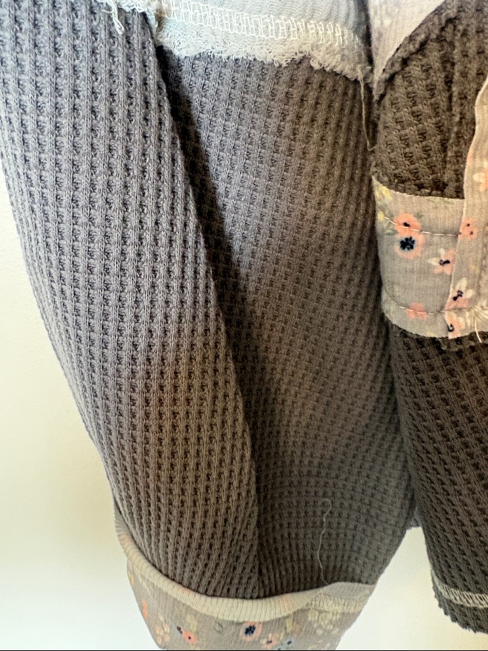 POL Grey Patchwork Floral-Trim Women's Henley Sweatshirt - Picture 7 of 11